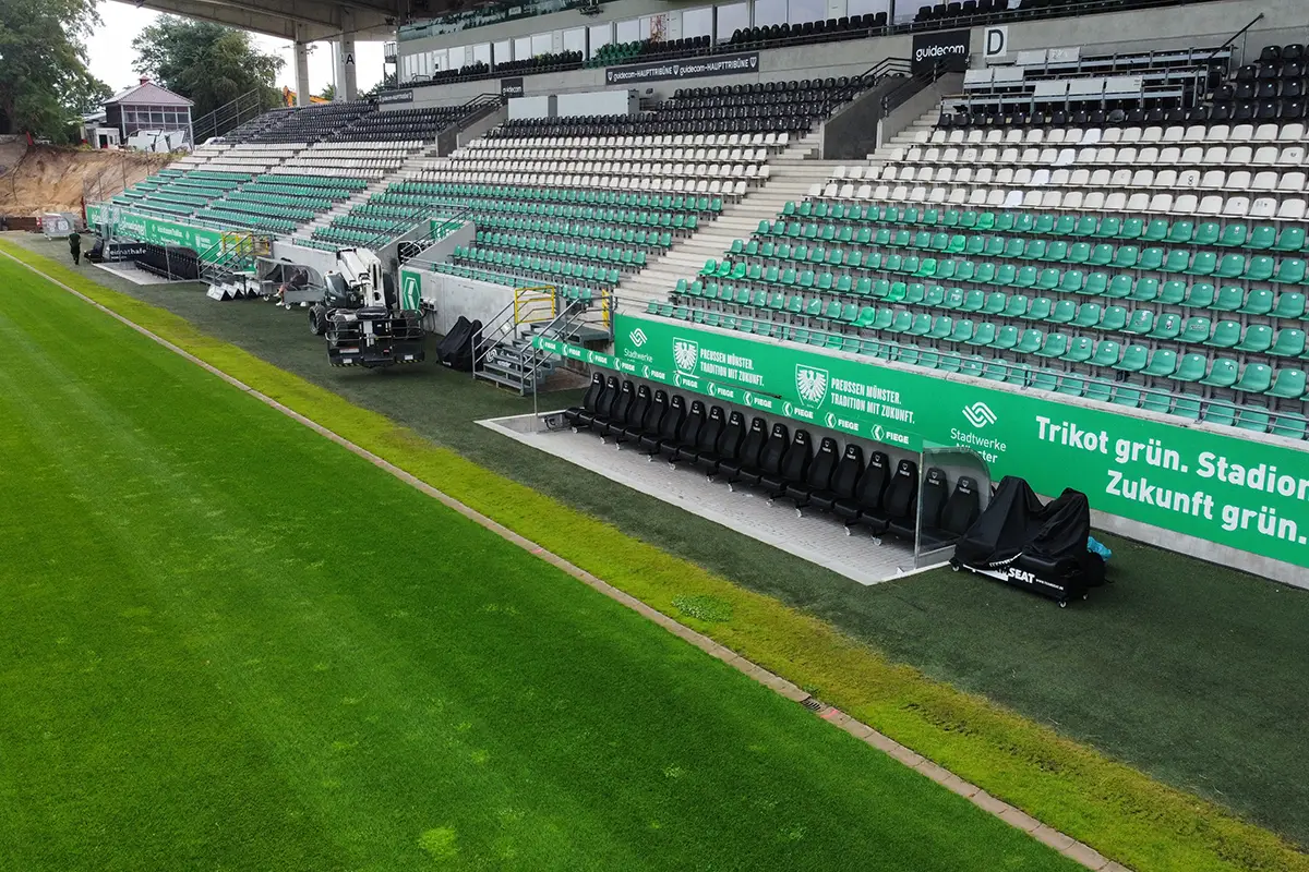Spielerkabine in Sonderanfertigung für Team-Seats
