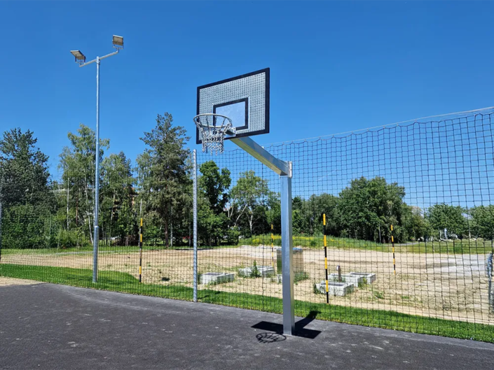 SteelForce 1.Mast Basketballständer in Tschechien